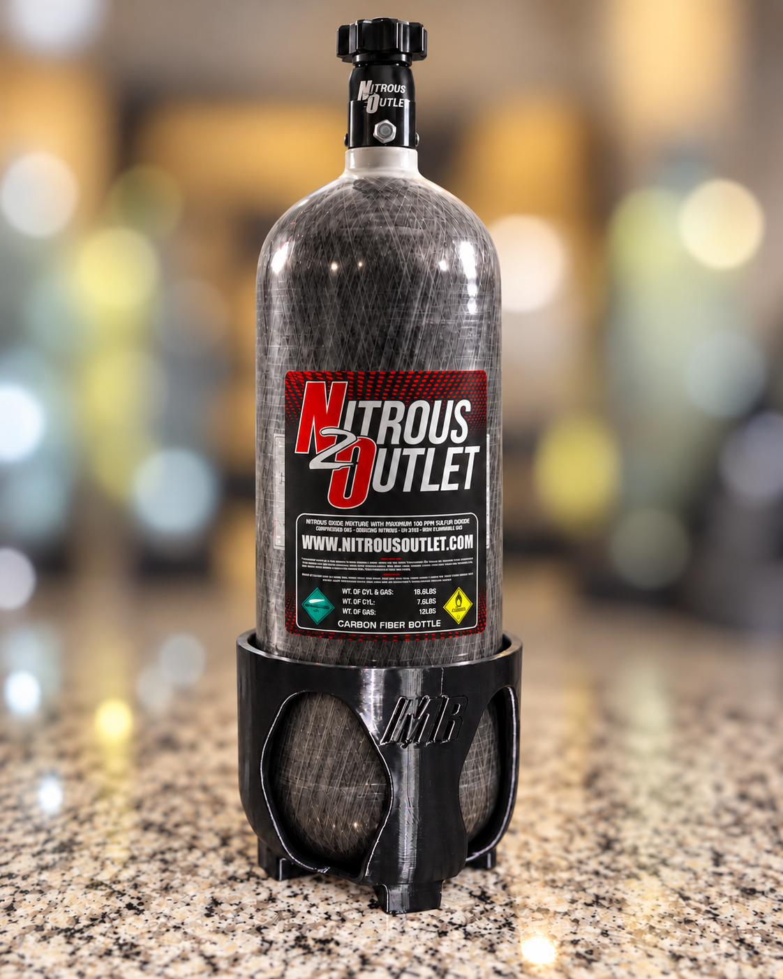 Carbon Bottle in Black MR Holder